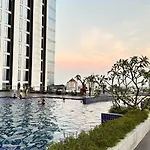 Zahra Sea View Cozy 2Bdr Apartment Pollux Habibie Batam